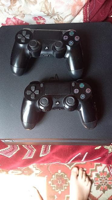 PlayStation 4 Slim komplekt - Konsol: Sony PlayStation 4 Slim (qara — 5