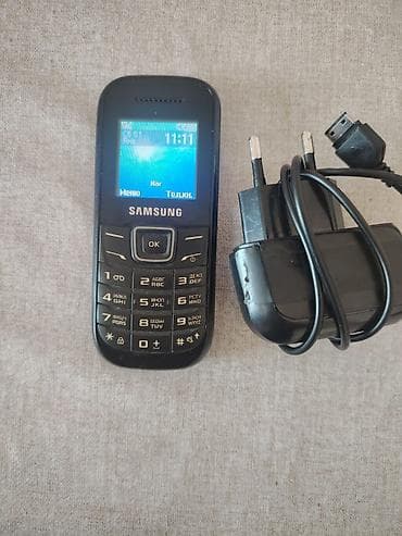 samsung tel: Samsung E210, rəng - Qara, Düyməli — 1