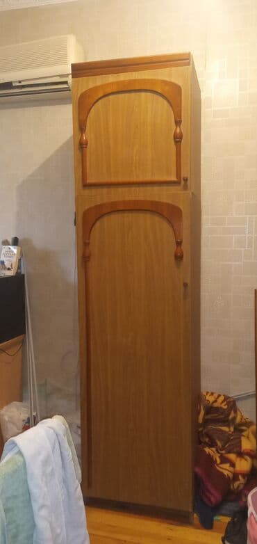 tavan taxtası: İşlənmiş, Açılan, 6 qapı Düz dolab, Qarderob, paltar dolabı, Rusiya — 8