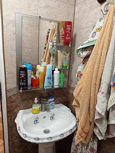 kirayə ev nzs: Kirayə verilən bu mənzil rahat yaşayış üçün nəzərdə tutulmuşdur. Bir — 4