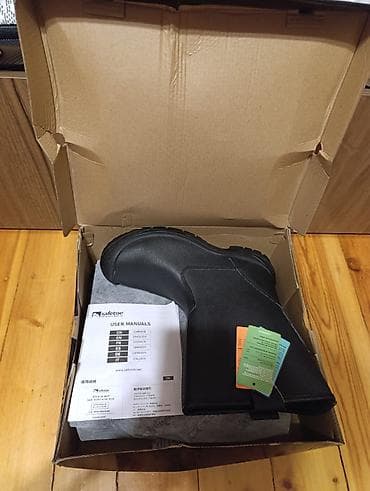 43 razmer deri ayaqqabi satilir