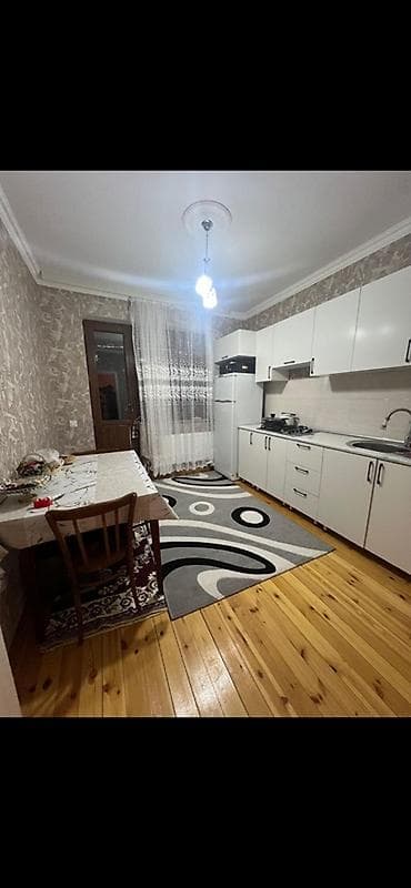 1 комнатная посуточно в баку: 2 otaqlı mənzil, tam mebellə və məişət texnikası ilə. - Geniş qonaq — 3