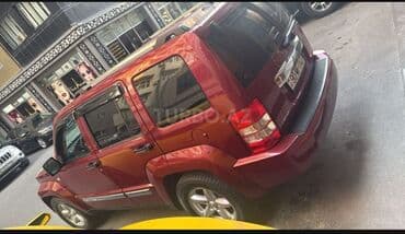 Jeep Cherokee: 3.7 л | 2011 г. Внедорожник — 4