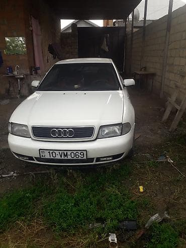 Audi A4: 1.8 l | Sedan — 2