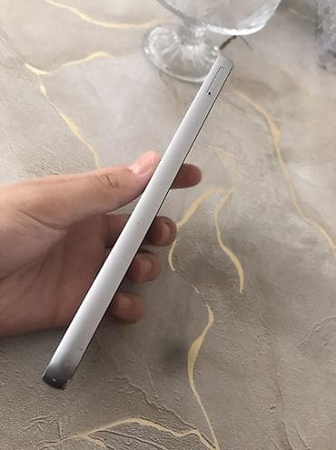 Samsung Galaxy A05s, rəng - Gümüşü — 3