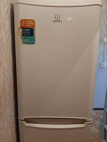mini soyuducu: İşlənmiş 2 qapılı Indesit Soyuducu Satılır, rəng - Ağ — 2
