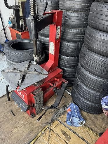 Avto-təkər və disk servisi üçün avadanlıq dəsti Tərkib: - Şin — 3