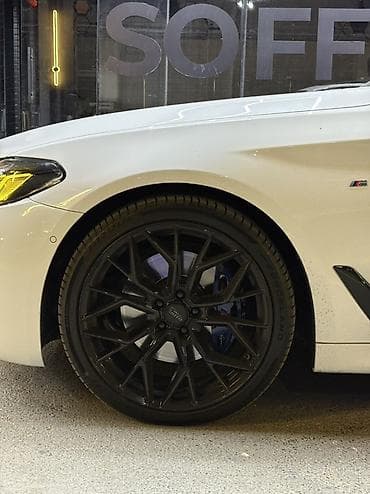 Колеса в сборе: Диск R 20, 5 Болтов — 5