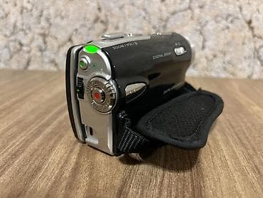 sony 1000 kamera: Məhsul: Sony Digital Video Camera (slim, əl tipli videokamera) — 4