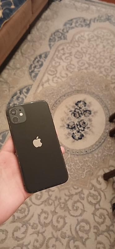 d 90 nikon: IPhone 11, 64 GB, Qara — 2