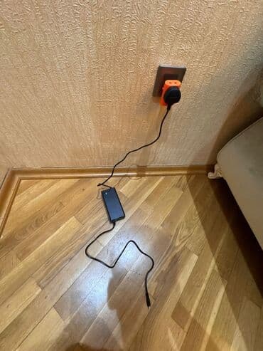 kraft qutu: Yeni skuterdir. Cəmi 2 həftə əvvəl alınıb, 4-5 dəfə sürülüb. Heç bir — 5