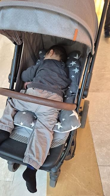 Klassik gəzinti arabası