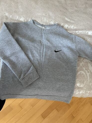 женские трикотажные спортивные костюмы: Qadın geyim dəsti – 3 məhsul 1) Boz sweatshirt - Marka: Nike (sinədə — 1