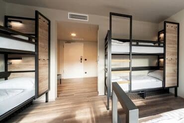 суточные квартиры в нарыне: Salam Global Hotel Baku Nərimanov filialımız Ekonom 1 nəfərlik otaq - — 1