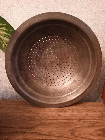 konserv: Metal süzgəc/kolander - Material: tökmə metal (ehtimalən alüminium — 1