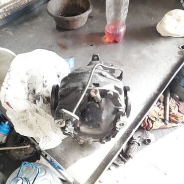 Ötürücü qutuların detalları: Mercedes-Benz 2.2, Almaniya — 2