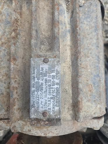 İstehsal avadanlığı: Sənaye tipli soyuducu kompressor aqreqatı Tərkib: - Kompressor bloku — 4