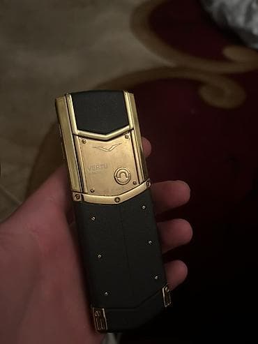 gence telfon: Vertu rəng - Qızılı, Düyməli — 1