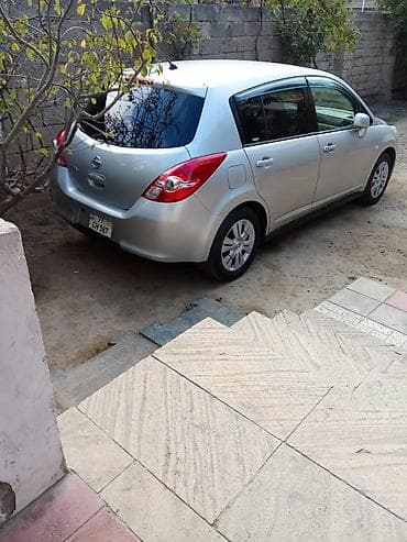 sukan bmw: Nissan Tiida: 1.5 l | 2011 il Hetçbek — 3