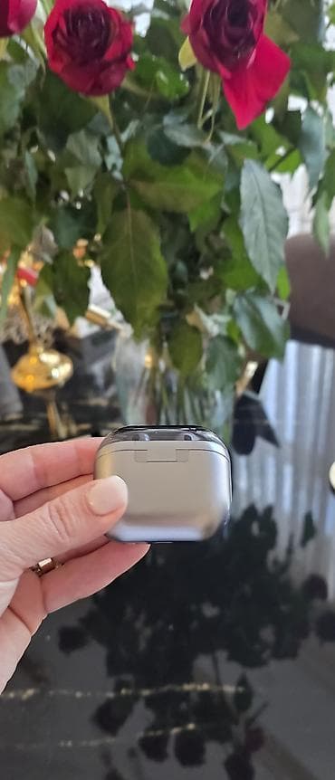 airpods pro max: Simsiz qulaqlıq – şarj qutulu, qrafit/gümüşü rəngdə Samsung Galaxy — 4