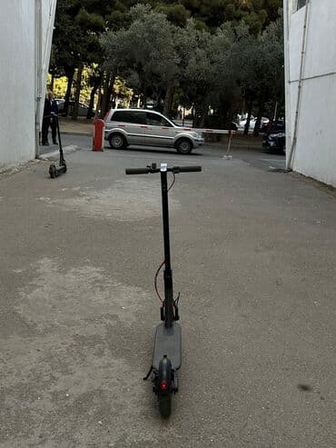 электроскутер в баку: İşlənmiş Elektrik samokat ≤ 5", ≤ 250 Vt, 26 - 35 km/s, Ünvandan götürmə — 4