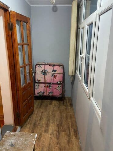 yeni gunəşlidə 1 otaqlı evlər: Bakı, Yeni Günəşli Massiv V, 2 otaqlı, Köhnə tikili, m. Xalqlar Dostluğu, 40 kv. m — 8