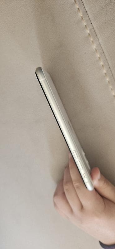iphone 11 korpus: IPhone 11, 128 GB, Gümüşü, Face ID — 2