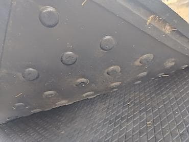 2 ci əl rezin döşəmə az işlənmiş qalın rezindir uzunu 1.80 eni 1.10