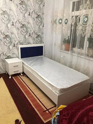 2 divan: Tək nəfərlik çarpayı və tumba dəsti - Ölçü: təxmini 90x190 sm tək — 1