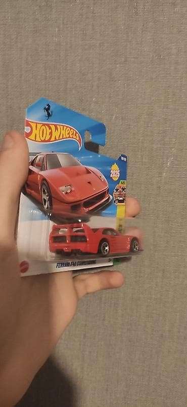 Velosiped ehtiyyat hissələri: Hot Wheels – Ferrari F40 (HW Exotics seriyası) alıcıya cüzi endirim — 2