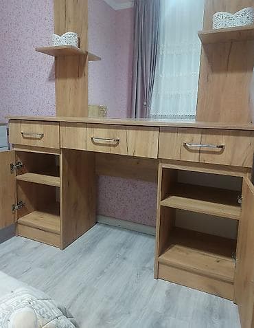 masa transformatoru: Düz masa, Stulsuz, Polkalı, Siyirməli, Sadə laminat — 3