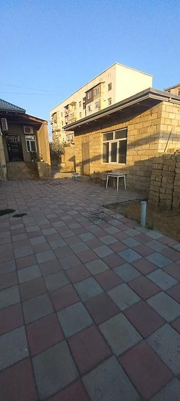 zigda heyet evi: Həyət evi – geniş həyətli, tam yaşayışlı, 4 otag kupca paket 100 kv — 2
