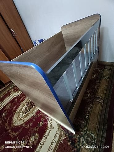 listur alti: Oğlan və qız üçün, İşlənmiş, Dördbucaq, Beşik, Matrassız, Yellənmə mexanizm ilə — 4