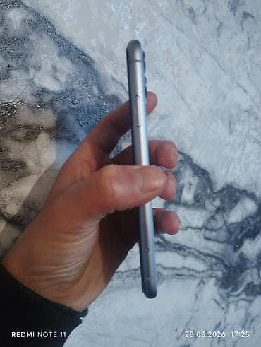 iphone 11 kredit kartı: IPhone 11, Göy, Face ID — 2