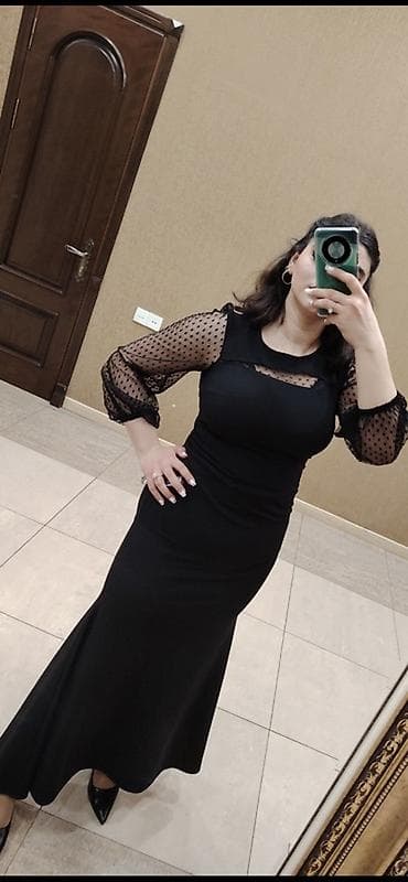 partalar: Qara ziyafət geyimi. Çox gözəl matrealı var. 1 dəfə geyinilib buda — 1