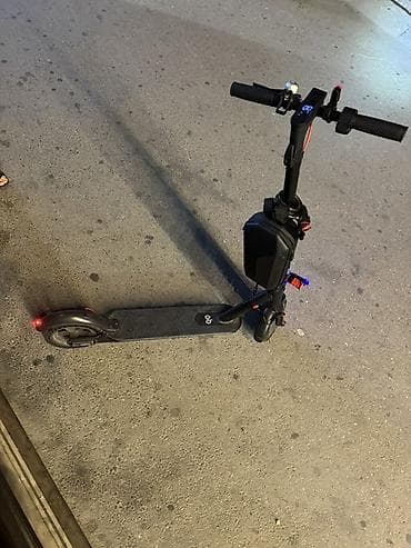 İşlənmiş Elektrik samokat 8", 351 - 500 Vt, 26 - 35 km/s — 3