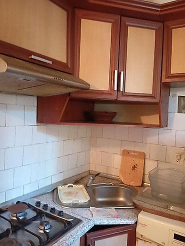 satdıq evlər: Bakı, 4-cü mikrorayon, 2 otaqlı, Köhnə tikili, m. Memar Əcəmi, 50 kv. m — 2