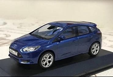 Ford Focus ST model avtomobil – kolleksiya üçün - Miqyas: ehtimalən