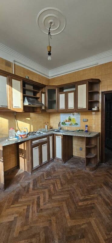 keşlede kiraye evler 2025: Nərimanov metrosunnan əyaq ilə 5 dəqiqə saatdı binaynan üzbəüz 5 — 5