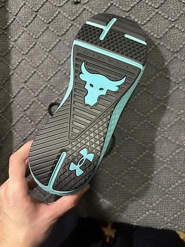 under: Under Armour krossovkaları 46 razmer satılır, 46 ölçüdür, 44–45 — 10