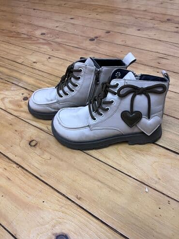 детская зимняя обувь на овчине: Uşaq üçün şnürlü qış botları - Rəng: açıq bej/boz üst, tünd boz — 1