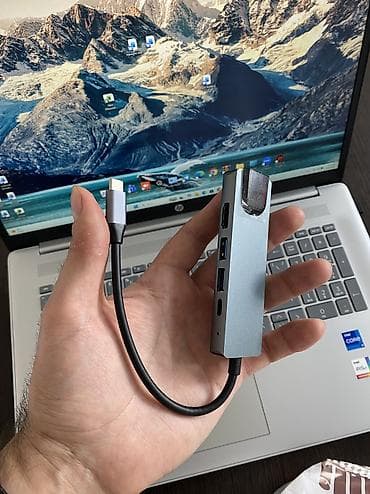 USB-C çoxportlu hub/adaptor Xüsusiyyətlər: - USB-C qoşulma (noutbuk