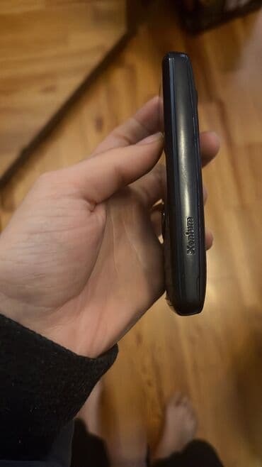 philips 199: Philips Xenium düyməli mobil telefon - Rəng: qara, kompak ölçü və — 5