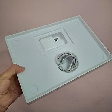 noutbuk canta: İşlənmiş Apple MacBook, 13.3 ", AMD A3, 256 GB, Pulsuz çatdırılma — 2
