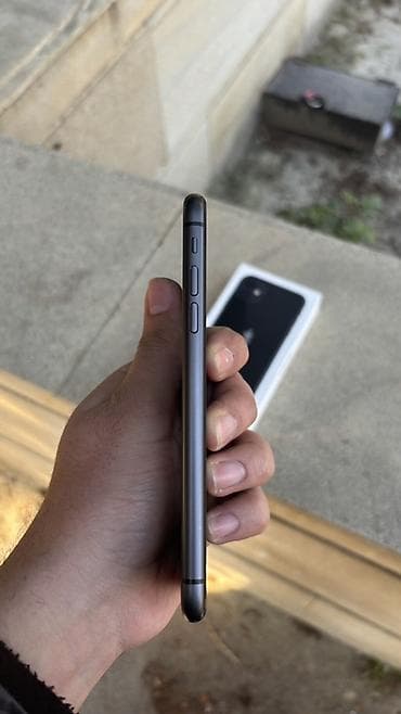 iphone 11 qutu: IPhone 11, 64 GB, Qara, Face ID — 4