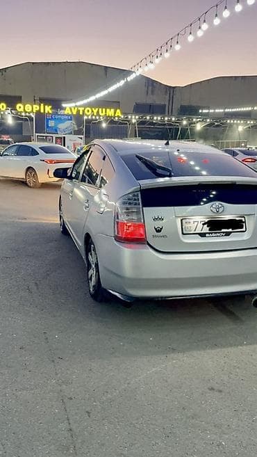 5 bolt disk: Toyota Prius (2-ci nəsil) hibrid hetçbek Xüsusiyyətlər və təchizat: - — 10