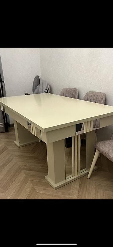 stul bar: Masa yaxshi veziyyetdedi. 1İldi alinib. Sadece ev ucun olcusu boyuk — 2