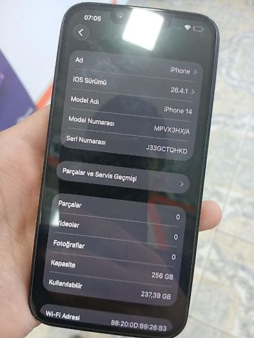 ayfon on bir: IPhone 14, 256 GB, Qara — 4