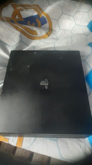 Mətbəx texnikası: PlayStation 4 Pro (PS4 Pro) oyun konsolu - Rəng: Qara, mat korpus - — 4