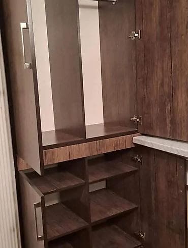 Yaxşı vəziyyətdə, tünd taxta teksturalı, çox funksional dolab satılır lalafo.az -da Yaxşı vəziyyətdə, tünd taxta teksturalı, çox funksional dolab satılır